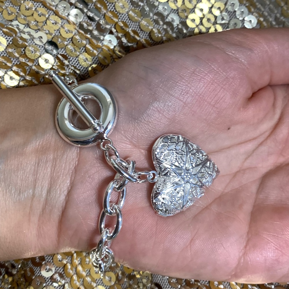 Silver Heart Bracelet - Picture 4 of 5